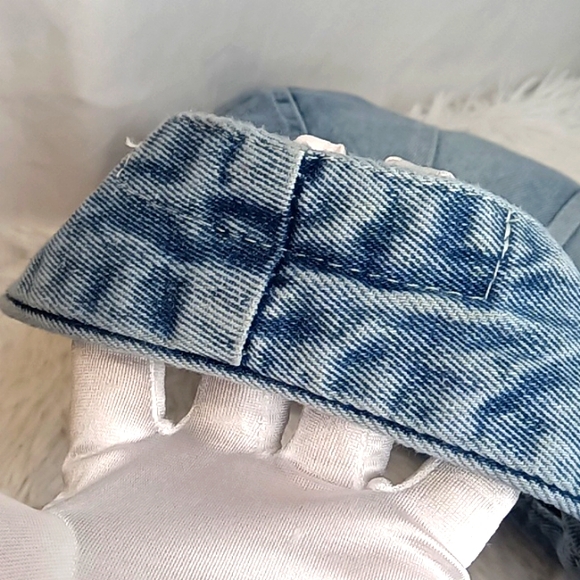 Denim Hobo Bag w/Fashion Brooches - Picture 11 of 17